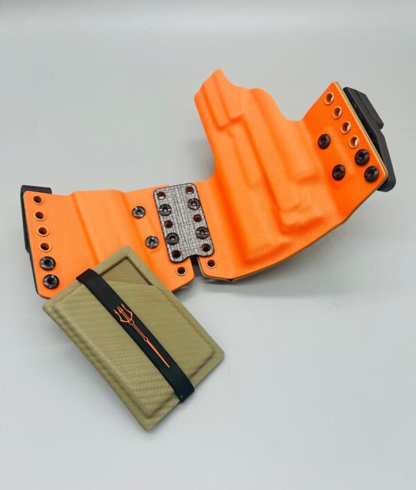 Titan Convertible IWB/OWB Holster and Mag Pouch Set - Image 15